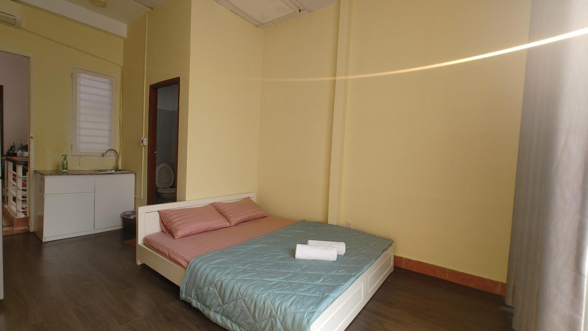 Hotel D 2 2*
